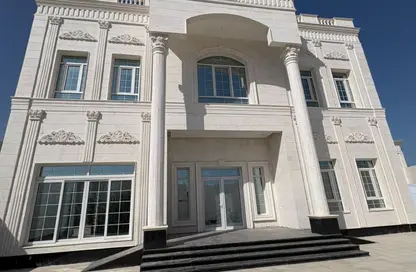 فيلا - 8 غرف نوم - 6 حمامات للبيع في الوكير - الوكير - الوكرة