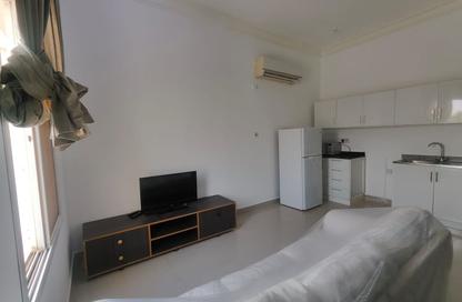 Apartment - Studio - 1 Bathroom for rent in Umm Salal Ali - Umm Salal Ali - Doha