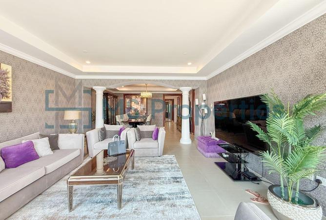 1028606 - Property Image 3