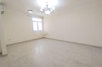 Compound - 2 Bedrooms - 2 Bathrooms for rent in Al Kheesa - Al Kheesa - Umm Salal Mohammed