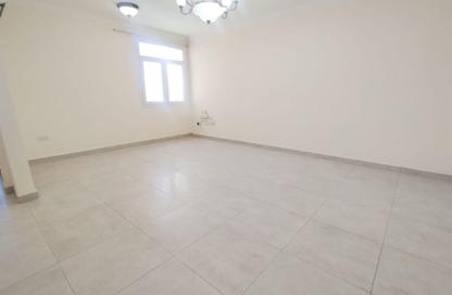 Compound - 2 Bedrooms - 2 Bathrooms for rent in Al Kheesa - Al Kheesa - Umm Salal Mohammed