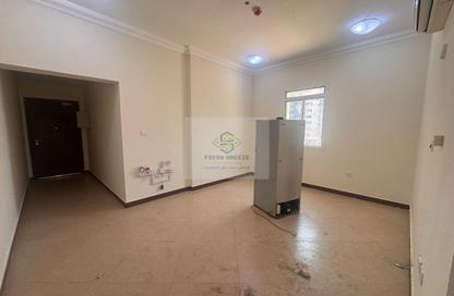 Apartment - 3 Bedrooms - 3 Bathrooms for rent in Muntazah 7 - Al Muntazah - Doha