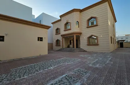 Villa - 7+ Bedrooms - 7+ Bathrooms for rent in Al Kheesa - Al Kheesa - Umm Salal Mohammed