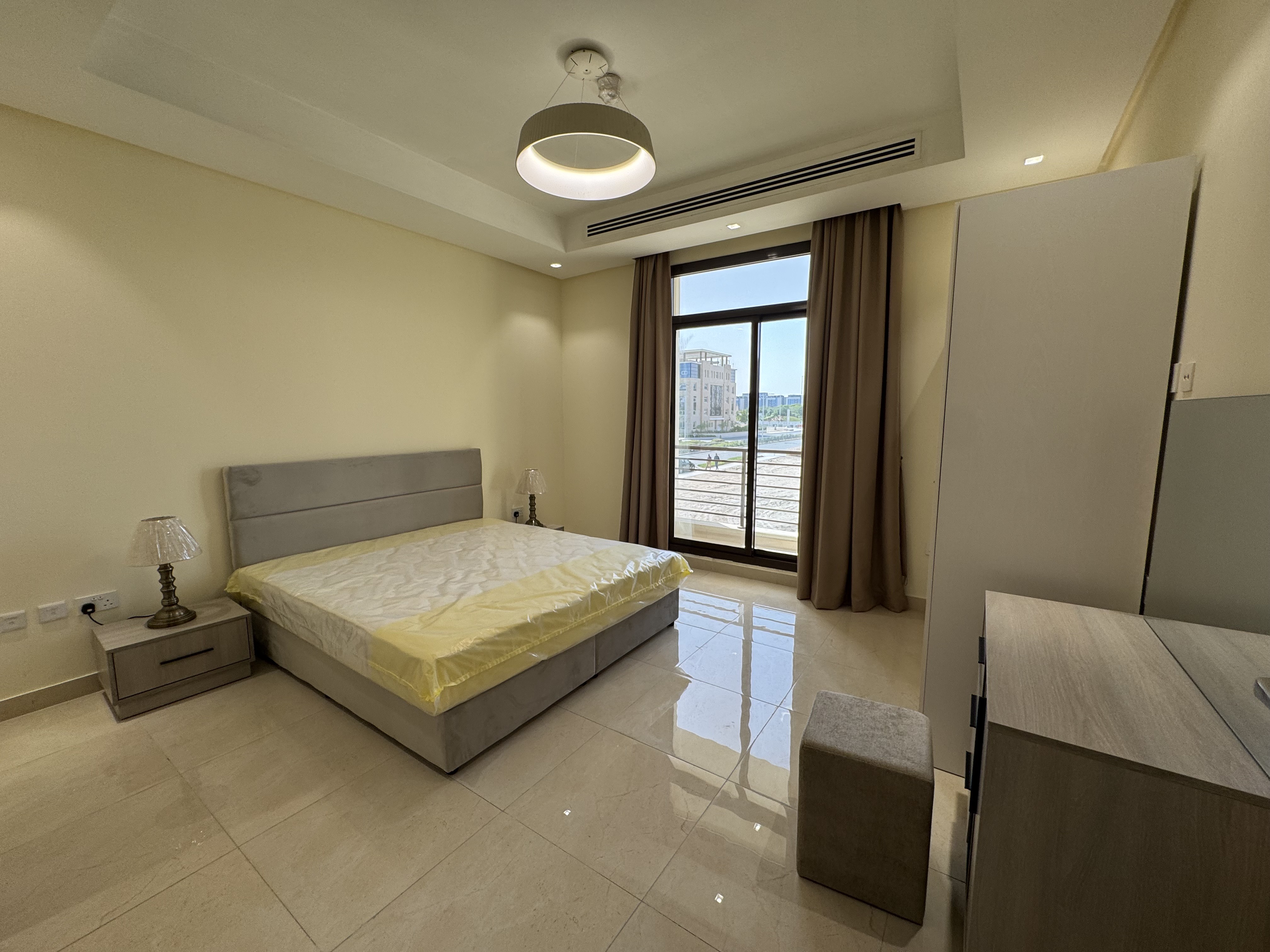 BRAND NEW 1BEDROOM FULLY FURNISHED WITH BALCONY