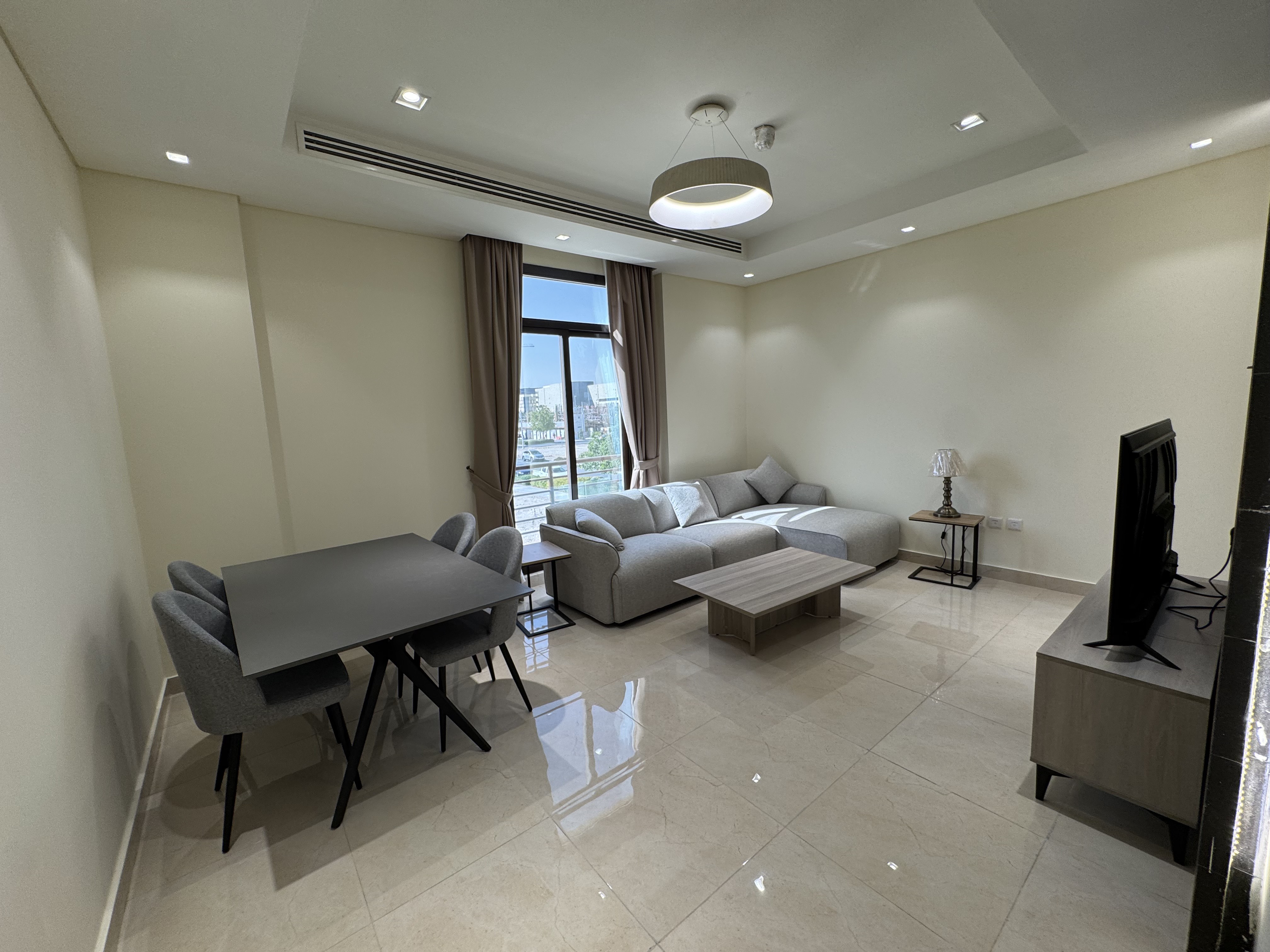 BRAND NEW 1BEDROOM FULLY FURNISHED WITH BALCONY thumbnail 5
