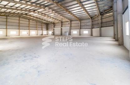 Warehouse - Studio - 7+ Bathrooms for rent in East Industrial Street - Birkat Al Awamer - Al Wakra