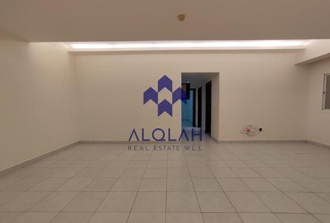 1006891 - Property Image 3