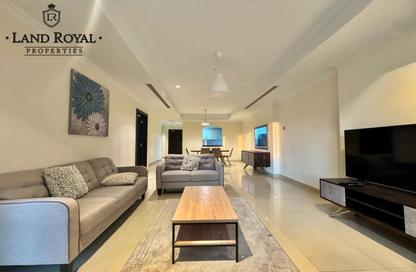 Apartment - 1 Bedroom - 2 Bathrooms for rent in West Porto Drive - Porto Arabia - The Pearl Island - Doha