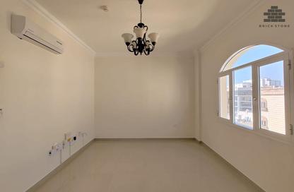 Apartment - 2 Bedrooms - 2 Bathrooms for rent in Muntazah 19 - Al Muntazah - Doha