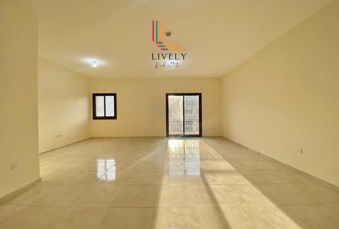 1030653 - Property Image 2