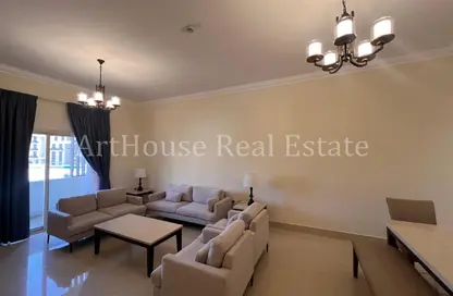 شقة - 3 غرف نوم - 4 حمامات للايجار في جنوب فوكس هيلس - فوكس هيلز - الوسيل