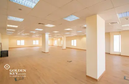 Office Space - Studio - 2 Bathrooms for rent in Fereej Bin Mahmoud South - Fereej Bin Mahmoud - Doha Office Space - Studio - 2 Bathrooms for rent in Fereej Bin Mahmoud South - Fereej Bin Mahmoud - Doha