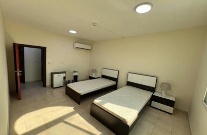 Apartment - 3 Bedrooms - 2 Bathrooms for rent in New Doha - Doha