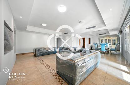 Apartment - 3 Bedrooms - 3 Bathrooms for sale in East Porto Drive - Porto Arabia - The Pearl Island - Doha