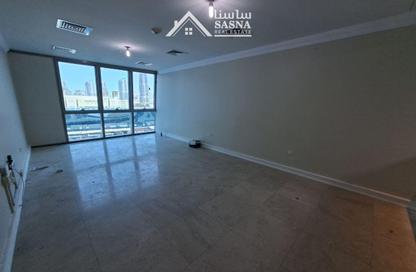 Apartment - 2 Bedrooms - 4 Bathrooms for rent in Zig Zag Tower B - Zig Zag Towers - West Bay - Doha