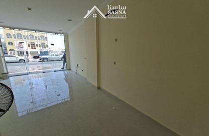 Shop - Studio - 1 Bathroom for rent in Al Aziziyah - Al Aziziyah - Doha