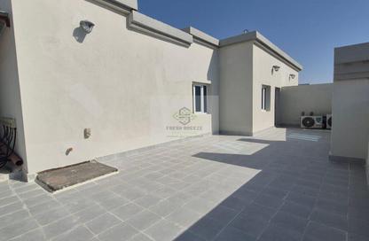Villa - 4 Bedrooms - 4 Bathrooms for rent in Muraikh - AlMuraikh - Doha