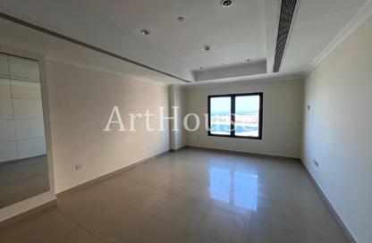 Apartment - 1 - 2 for rent in Porto Arabia - The Pearl Island - Doha