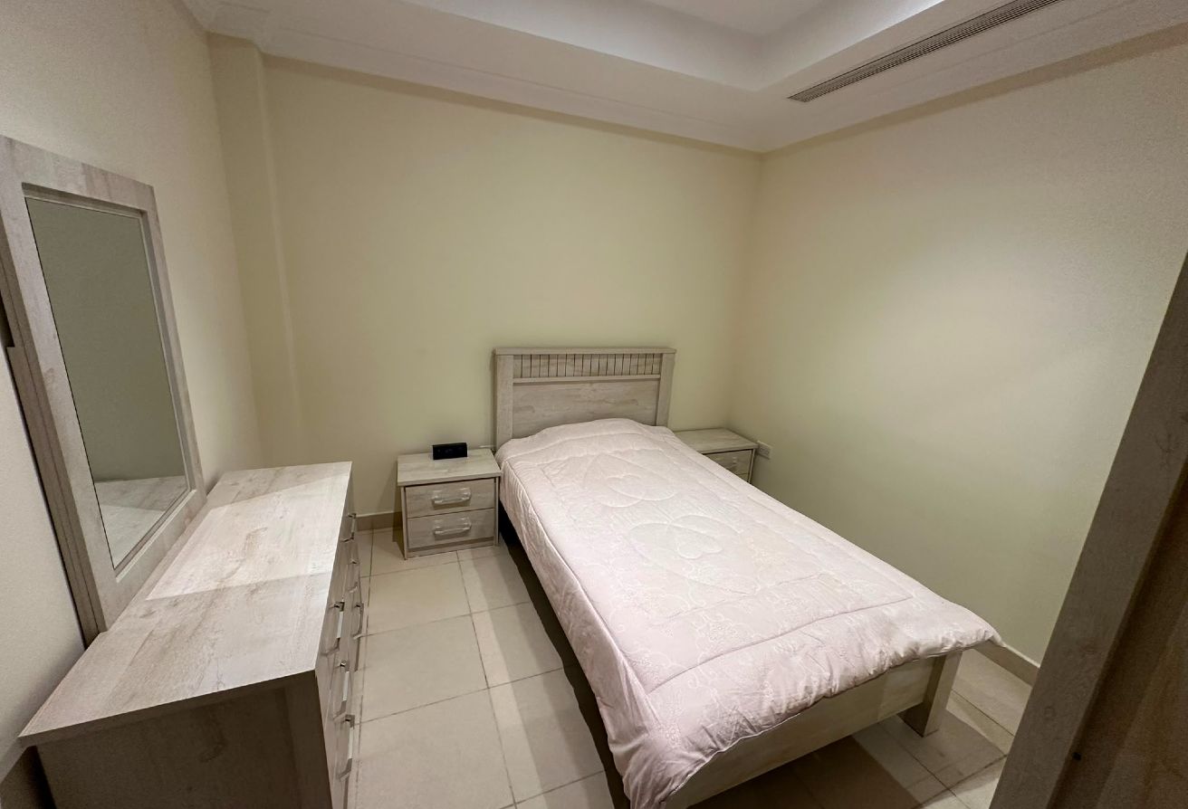 Porto Arabia:Furnished 1BR + Office Space QAR 8500 thumbnail 14
