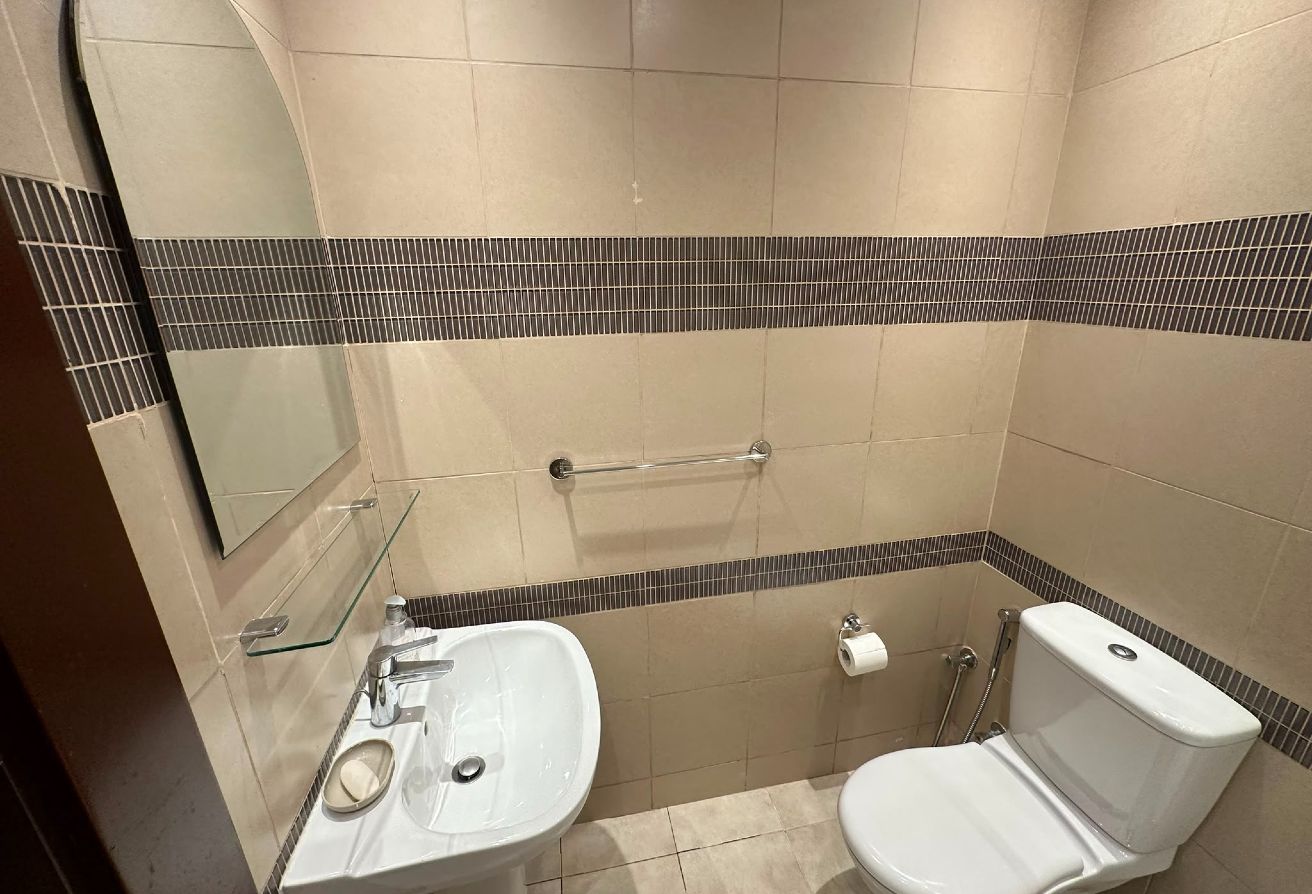 Porto Arabia:Furnished 1BR + Office Space QAR 8500 thumbnail 5