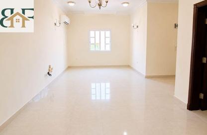 Apartment - 2 Bedrooms - 2 Bathrooms for rent in Al Mansoura - Al Mansoura - Doha