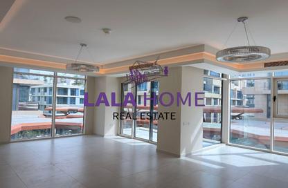 Apartment - 2 Bedrooms - 3 Bathrooms for sale in Crystal Residence - Gewan Island - The Pearl Island - Doha
