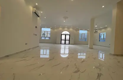 Villa - 5 Bedrooms - 7 Bathrooms for rent in Street 871 - Al Duhail South - Al Duhail - Doha