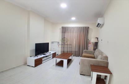 Apartment - 1 Bedroom - 1 Bathroom for rent in Umm Ghwailina Comm - Umm Ghuwalina - Umm Ghuwailina - Doha