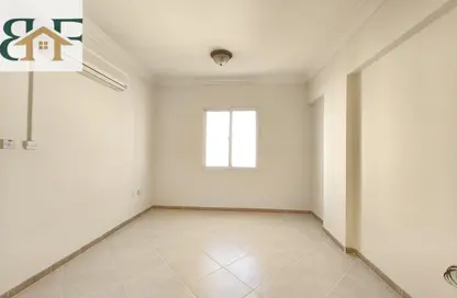 Apartment - 2 Bedrooms - 2 Bathrooms for rent in Al Mansoura - Al Mansoura - Doha