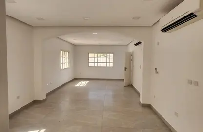 Villa - 6 Bedrooms - 5 Bathrooms for rent in Al Gharrafa - Al Gharrafa - Doha