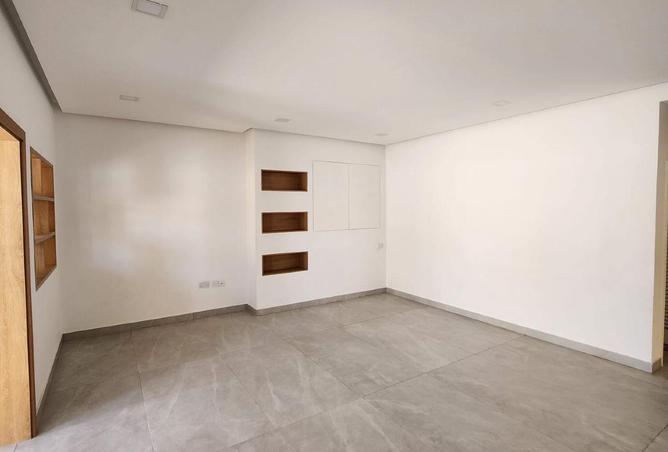 53332730 - Property Image 3