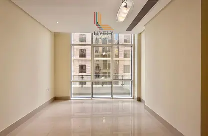 Apartment - 2 Bedrooms - 2 Bathrooms for rent in Marina  25 - Marina District - Lusail