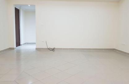 Apartment - 3 Bedrooms - 3 Bathrooms for rent in Al Sadd Road - Al Sadd - Doha Apartment - 3 Bedrooms - 3 Bathrooms for rent in Al Sadd Road - Al Sadd - Doha