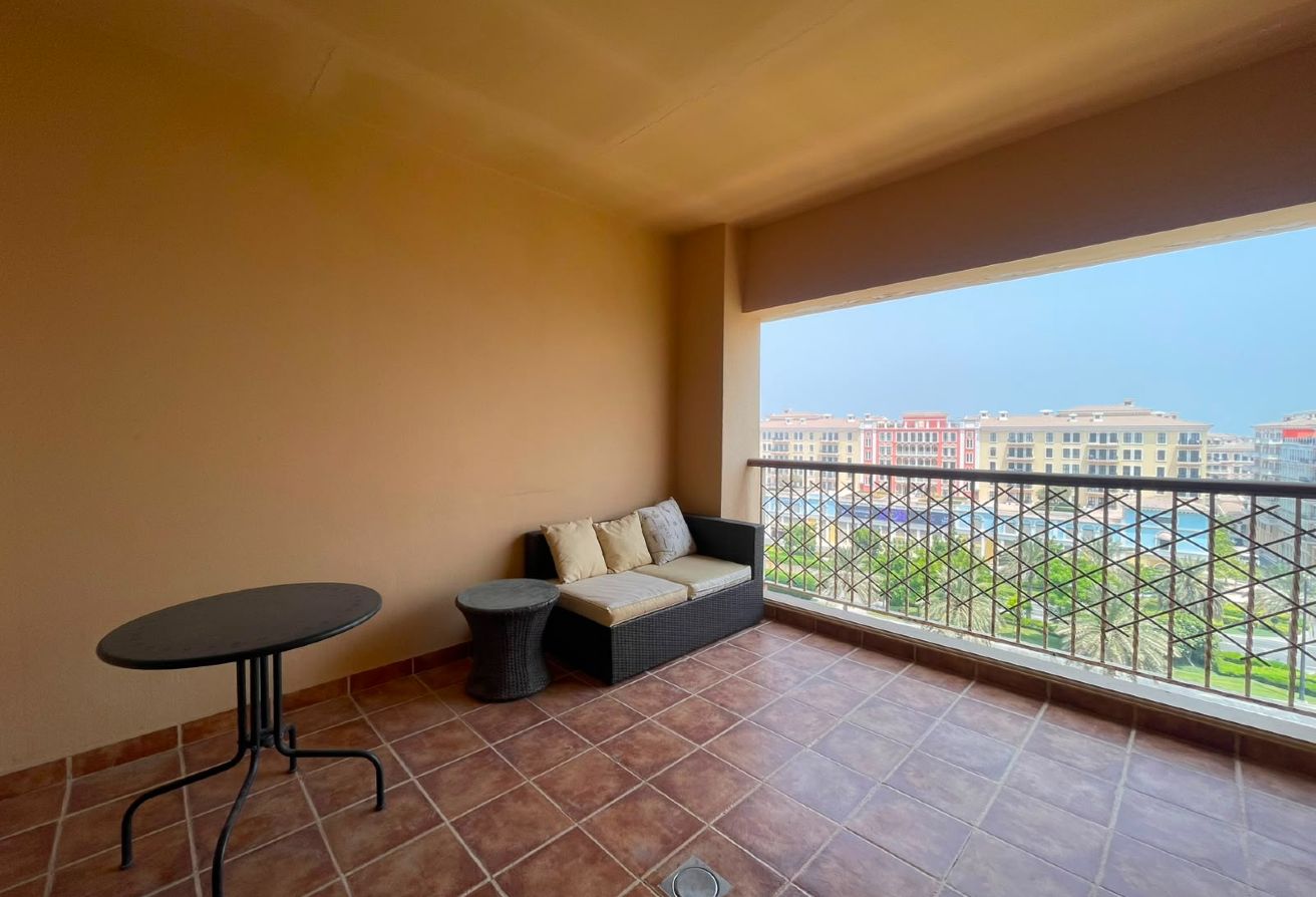 Furnished Studio Apartment with Balcony thumbnail 16
