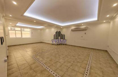 Apartment - 2 Bedrooms - 2 Bathrooms for rent in Al Sadd Road - Al Sadd - Doha