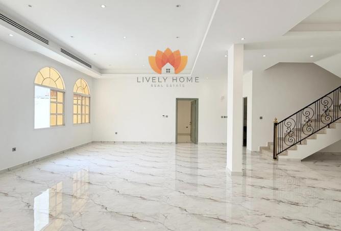 54395947 - Property Image 3