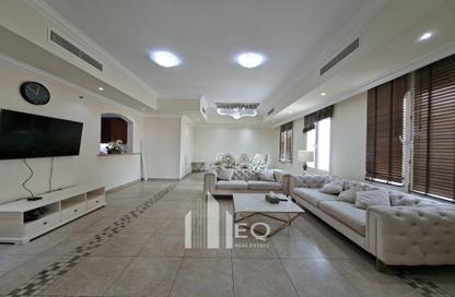 Apartment - 2 Bedrooms - 3 Bathrooms for rent in East Porto Drive - Porto Arabia - The Pearl Island - Doha