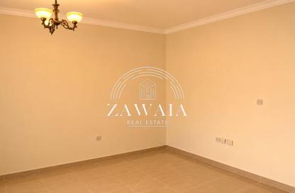 Apartment - 2 Bedrooms - 2 Bathrooms for rent in OqbaBin Nafie Steet - Old Airport Road - Doha