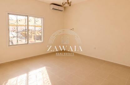 Apartment - 2 Bedrooms - 2 Bathrooms for rent in OqbaBin Nafie Steet - Old Airport Road - Doha