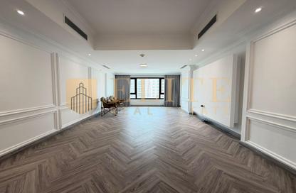 Apartment - 1 Bedroom - 2 Bathrooms for rent in East Porto Drive - Porto Arabia - The Pearl Island - Doha