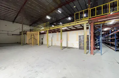 Labor Camp - Studio - 7+ Bathrooms for rent in Industrial Area 4 - Industrial Area - Industrial Area - Doha