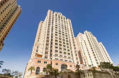 Apartment - 1 Bedroom - 2 Bathrooms for sale in Tower 23 - Viva Bahriyah - The Pearl Island - Doha