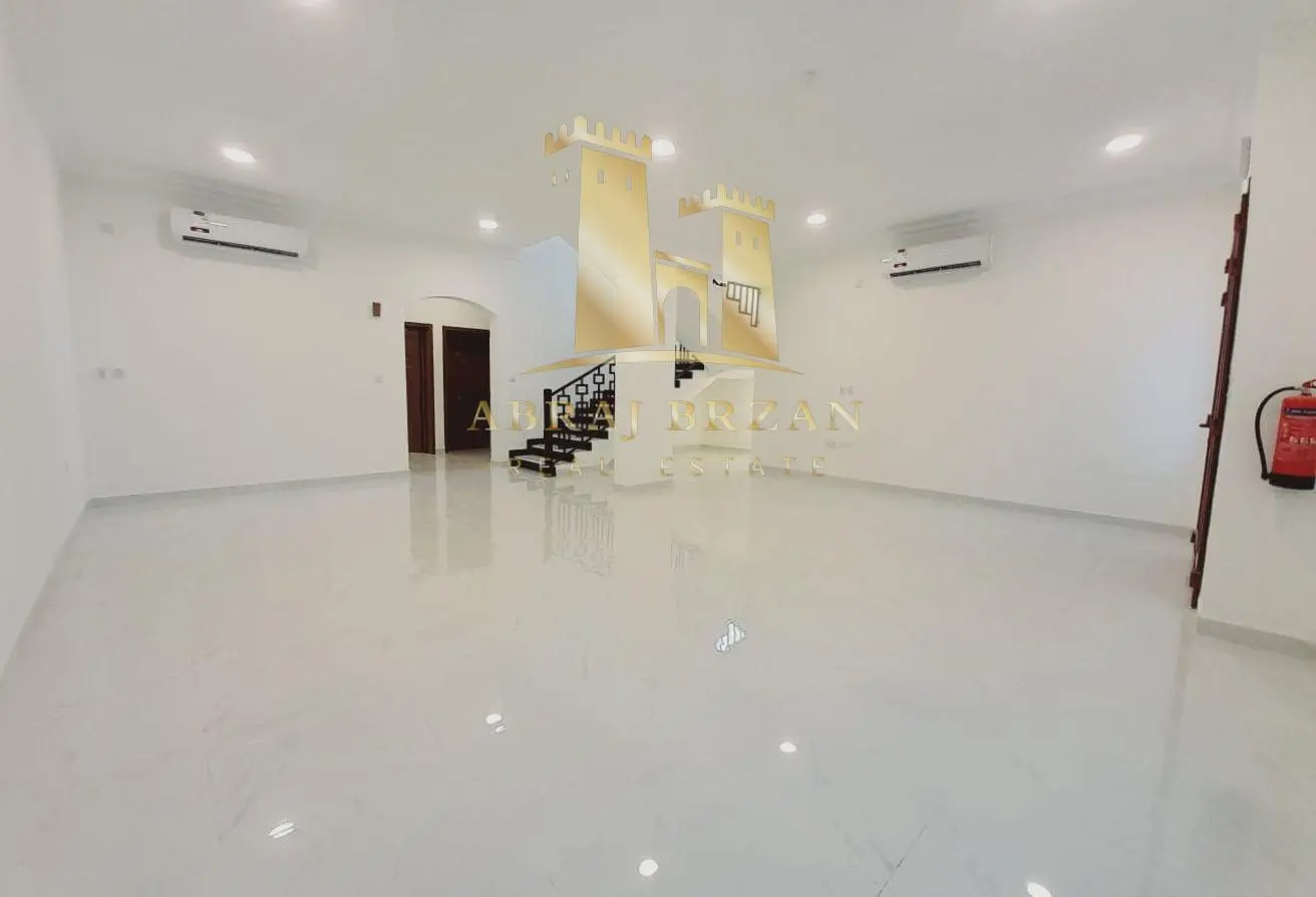 63701356 - Property Main Image