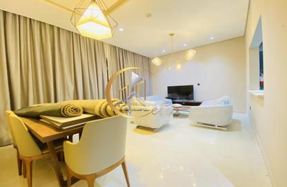 Apartment - 2 Bedrooms - 4 Bathrooms for rent in Anas Street - Fereej Bin Mahmoud North - Fereej Bin Mahmoud - Doha