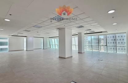 Office Space - Studio - 1 for rent in Marina Tower 21 - Marina District - Lusail Office Space - Studio - 1 for rent in Marina Tower 21 - Marina District - Lusail