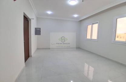 Apartment - 2 Bedrooms - 2 Bathrooms for rent in Madinat Khalifa Building 58 - Madinat Khalifa South - Madinat Khalifa - Doha