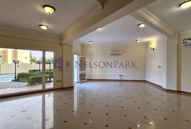 53813899 - Property Image 2