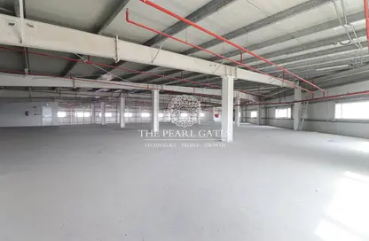 Warehouse - Studio - 7+ Bathrooms for rent in East Industrial Street - Birkat Al Awamer - Al Wakra