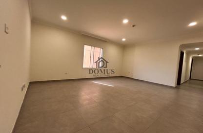 Apartment - 3 Bedrooms - 2 Bathrooms for rent in Thabit Bin Zaid Street - Al Mansoura - Doha