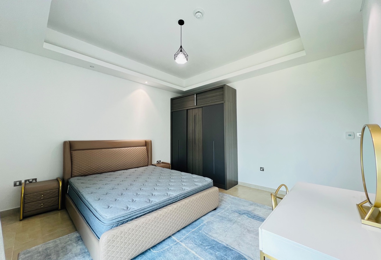 SPACIOUS 2 BED APARTMENT| HUGE BALCONY | SEA VIEW thumbnail 10